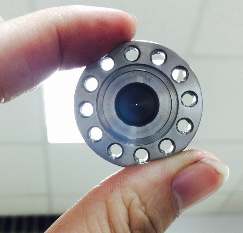 Micro eyelet (Aperture ∮0.09mm)
